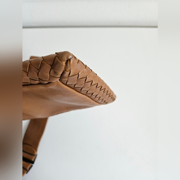 Bottega Veneta Brown Woven Belt Bag - Picture 12 of 12